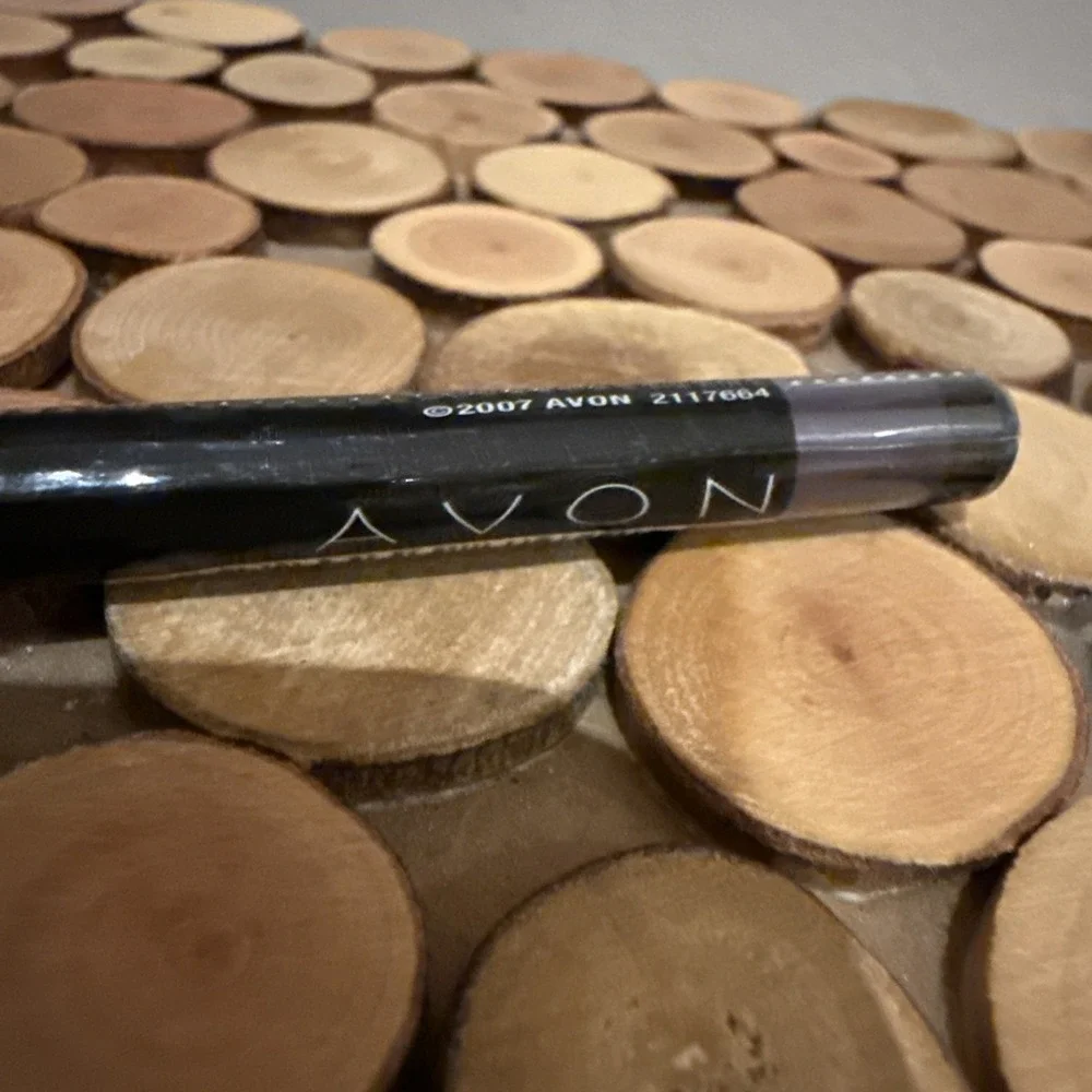 Avon‎ Glimmersticks Chromes Eye Liner- Veluxe Blue G204 New & Sealed!